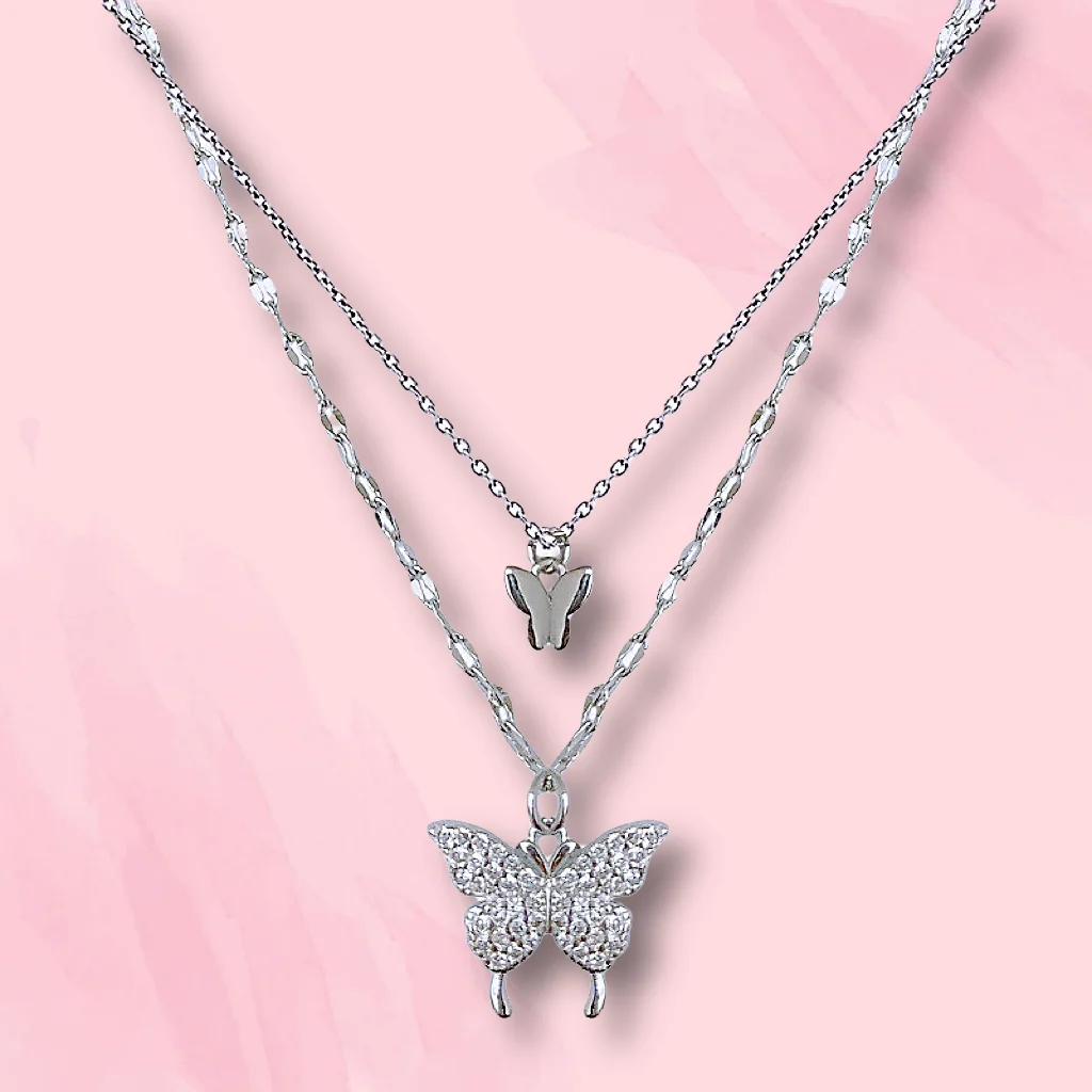 Женское Двухслойное ожерелье с подвеской-бабочкой серебряное до ключицы