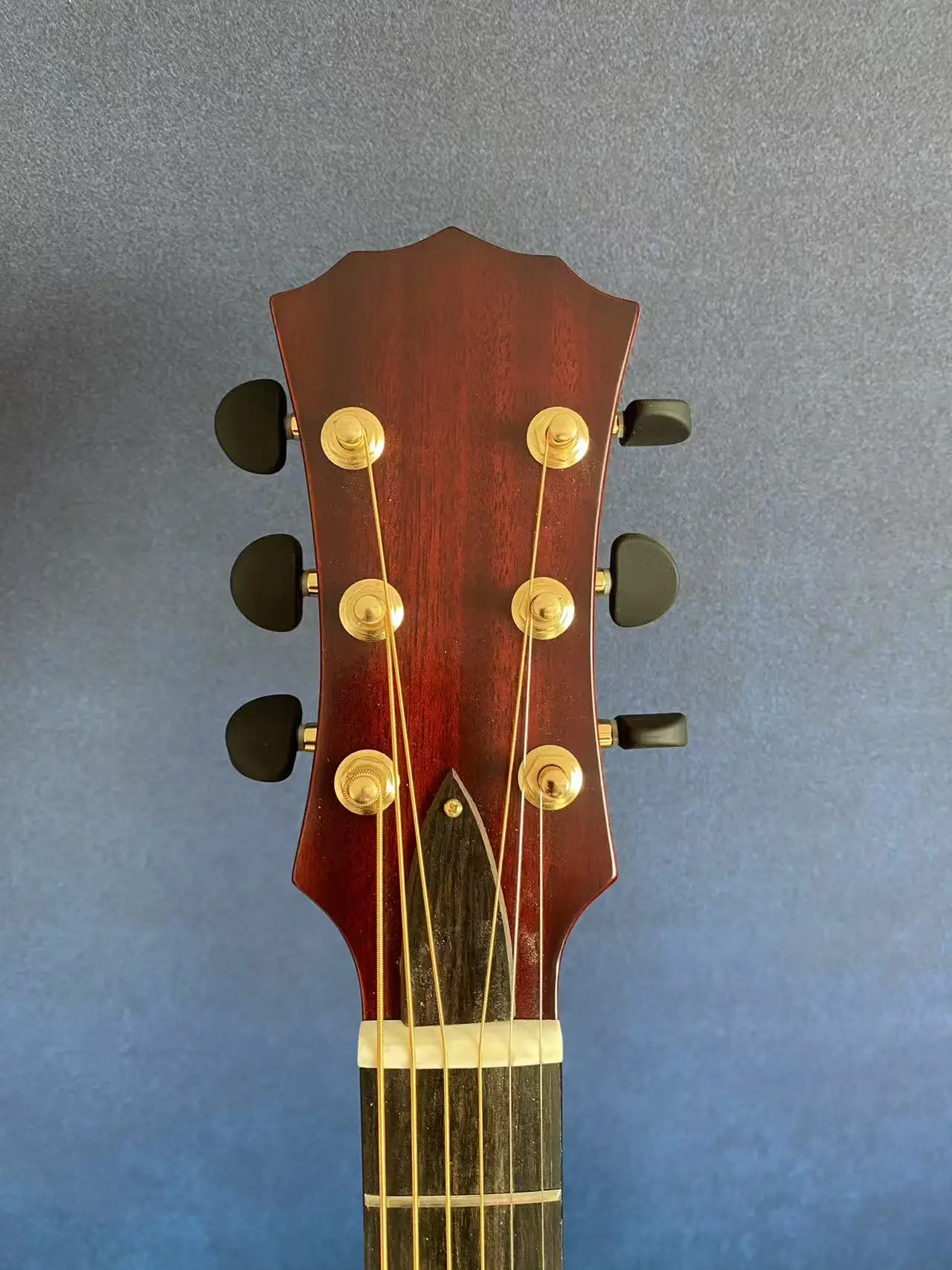 Электрогитара Musoo Archtop из цельного красного дерева ручной работы (art.: 3920cdabdaf5d) - 3920cdabdaf5d