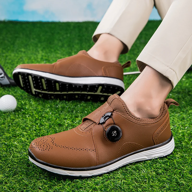 New Professional Men Golf Shoes Fashion Sports Casual Shoes Breathable Non-slip Leather Walking Shoes