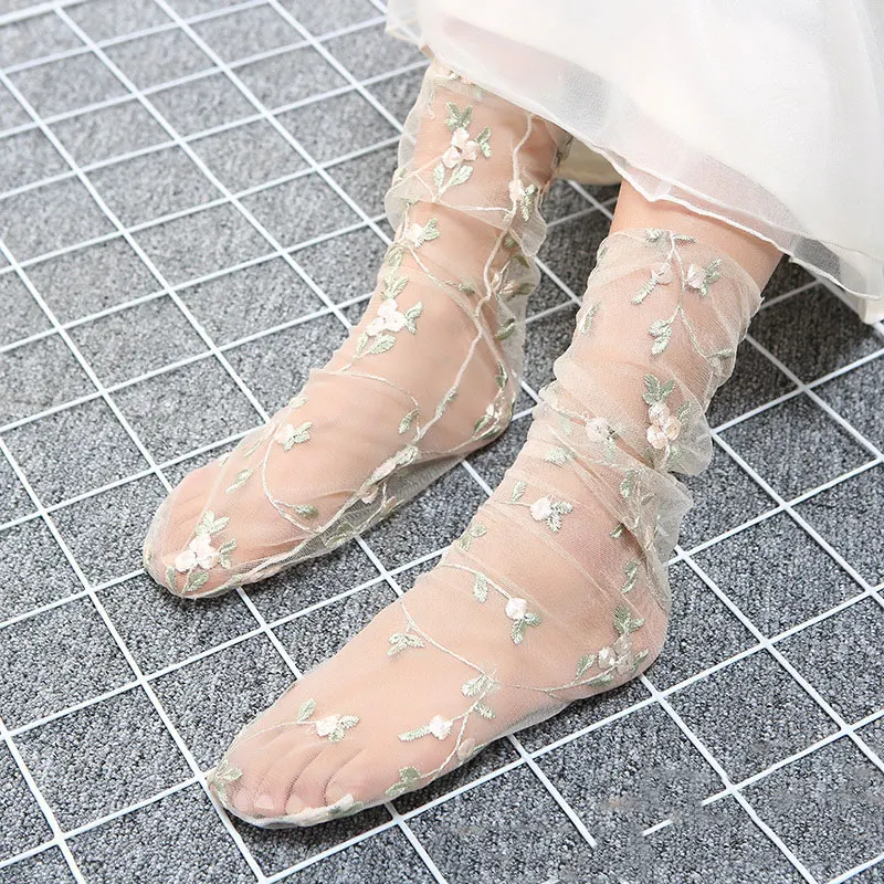 New designer retro embroidery mesh Flowers socks Tulle Women Transparent Chiffon Long Socks europe Femme Thin Socks