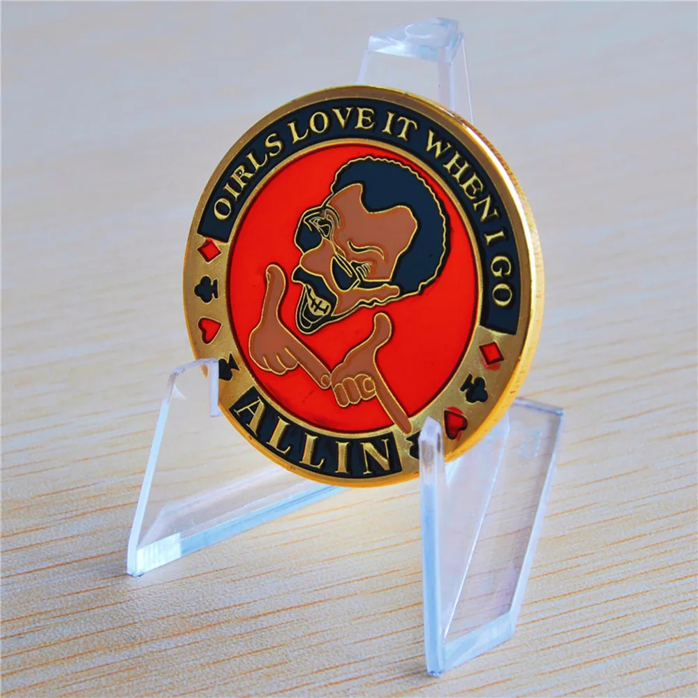 Девушки обожают его когда я хожу все-'золотая металлическая покерная карточка