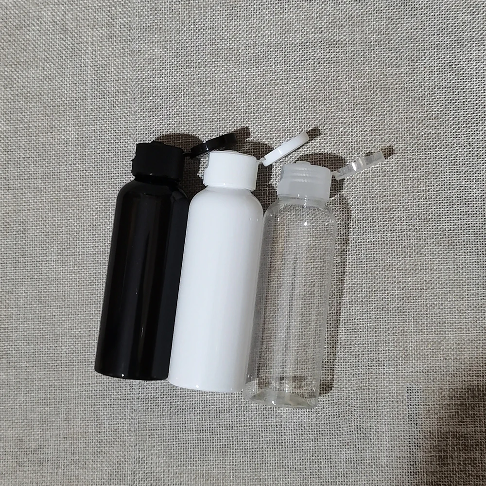 (50pcs)100ml Black White Shampoo Plastic Travel Bottles With Flip Top Cap,3.5OZ Refillable Travel Shampoo Packaging PET Bottles