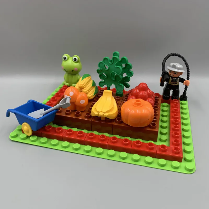 Большой конструктор Город аксессуары для бензозаправочной станции большие