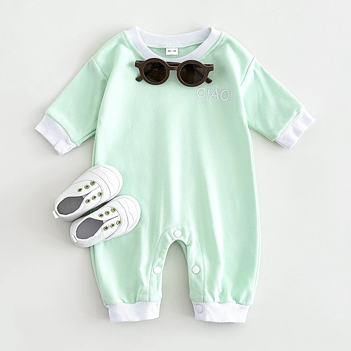 Детский однотонный комбинезон на пуговицах возраст 0-18 месяцев