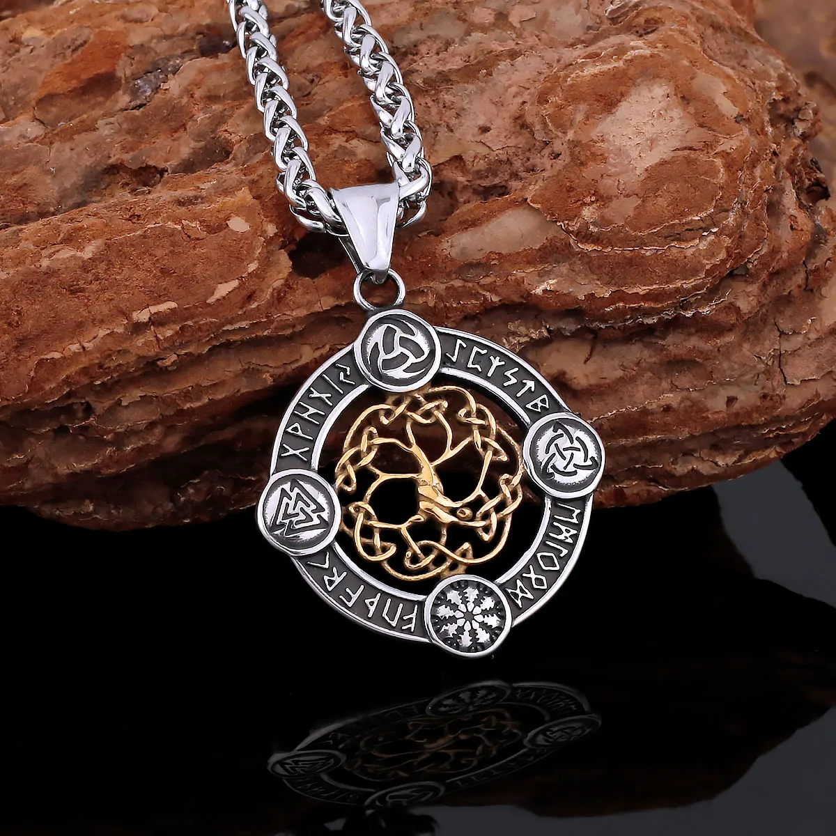 

Fashion Design Viking Tree of Life Rune Necklace Nordic Unisex Retro Stainless Steel Pendant Amulet Men's Jewelry Necklace Star