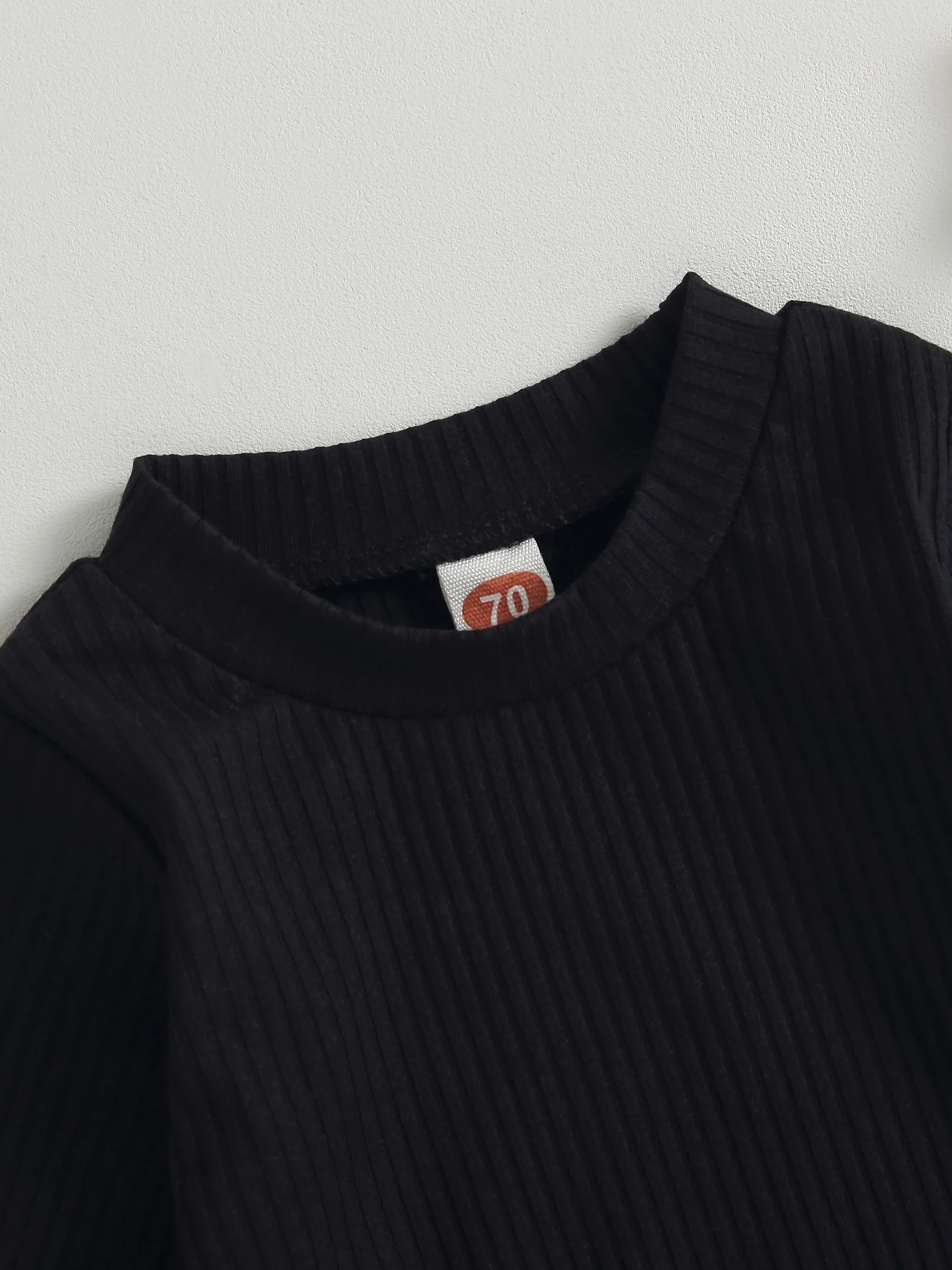 

Baby Boy Halloween 3Pcs Costume Set with Skeleton Print Rompers Pants and Hat - Spooky and Stylish Outfit for Your Little