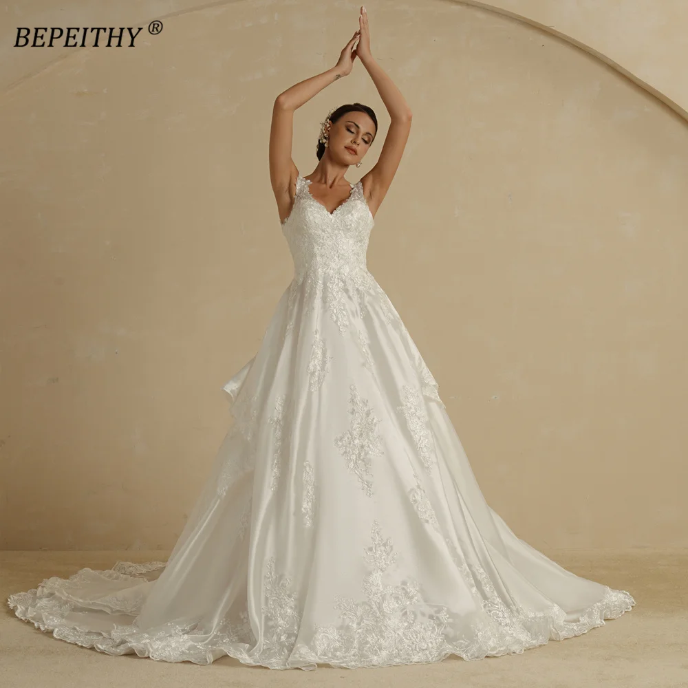 

BEPEITHY V Neck Shinny Satin Lace Wedding Dresses For Women Sleeveless Court Train Ivory Sexy A-Line Backless Bridal Gown 2022