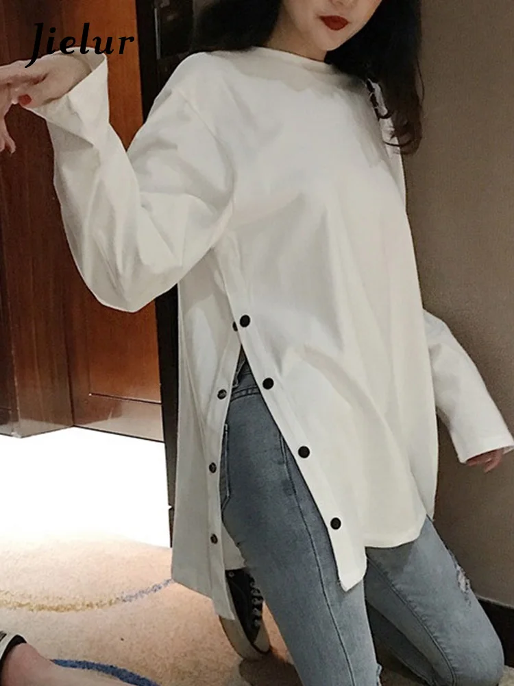 

Jielur 2022 Весенняя длинная футболка с боковыми пуговицами белая черная с круглым вырезом женские рубашки поступление однотонная футболка топ...