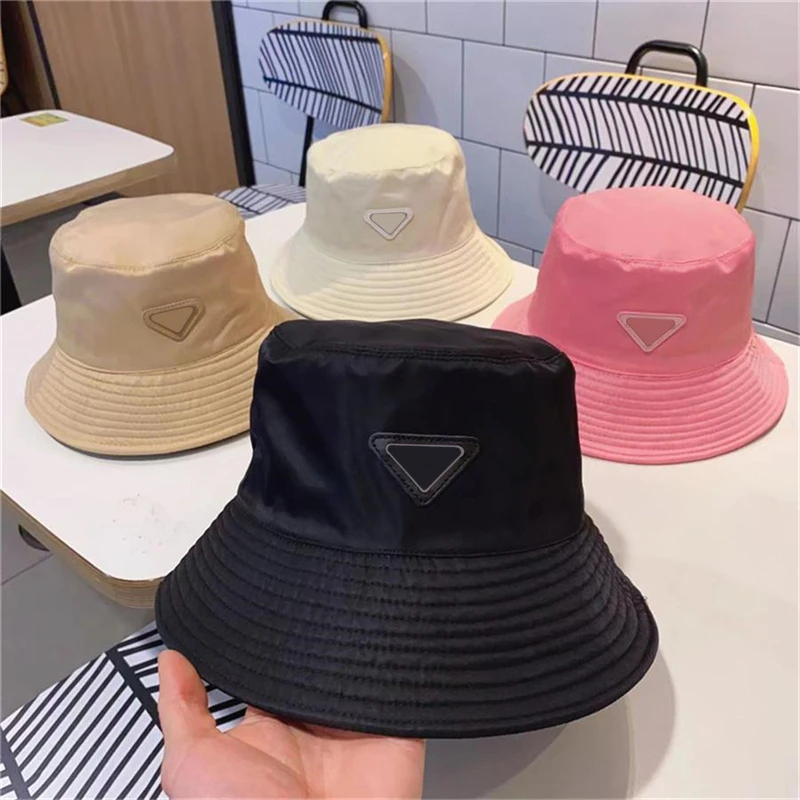 

Classic Black Sunscreen Fisherman Hat Metal Inverted Triangle Logo Emblem Luxury Unisex Hat Sunshade Hat