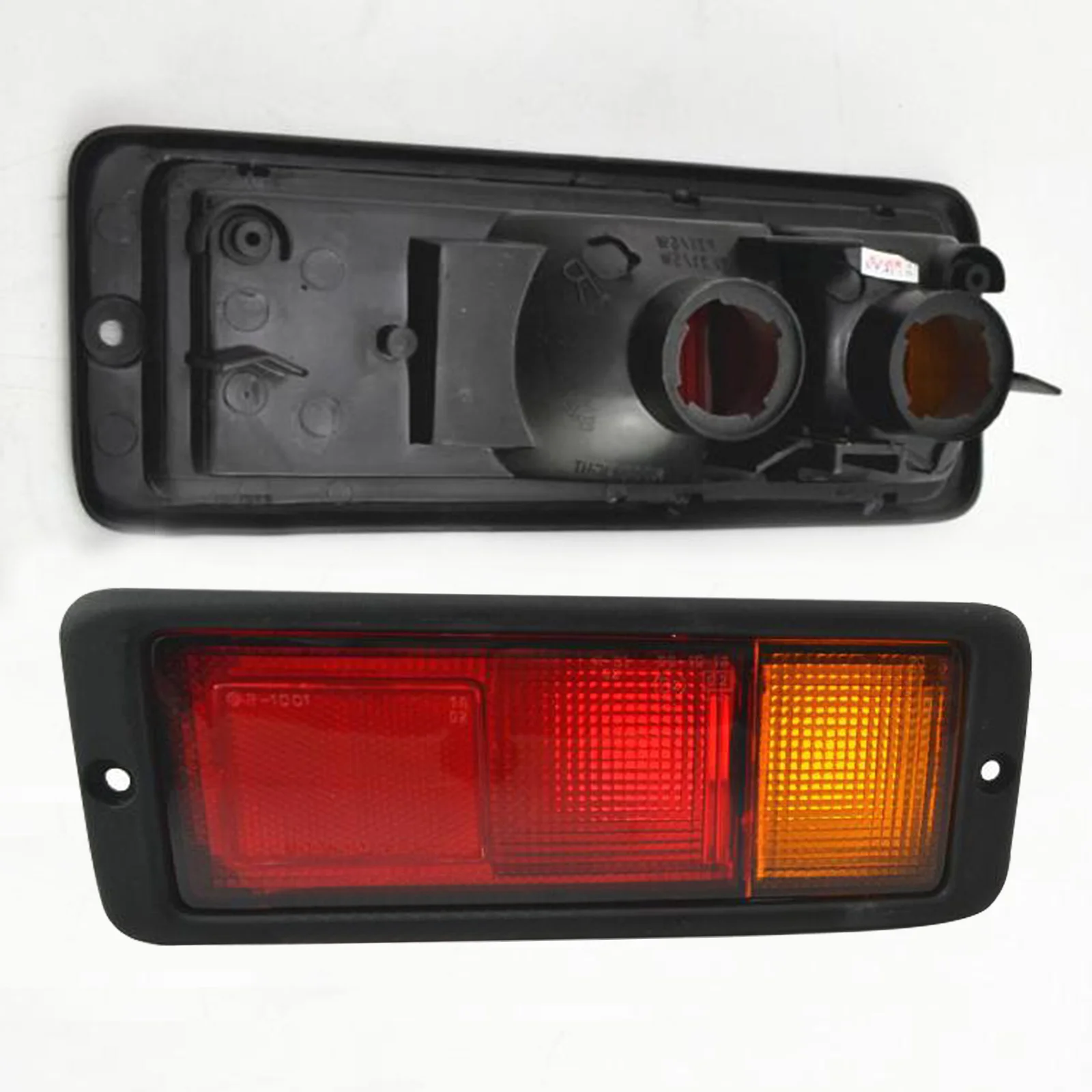 

Rear Bumper Reflector Light For Mitsubishi Pajero Montero 1992-1999 MB124963 MB124964 214-1946L-UE Stop Tail Rear Brake Light