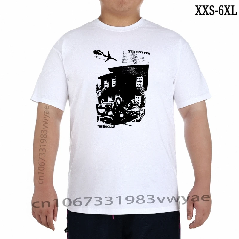 

Футболка мужская двухцветная с стереотипным принтом и графическим принтом