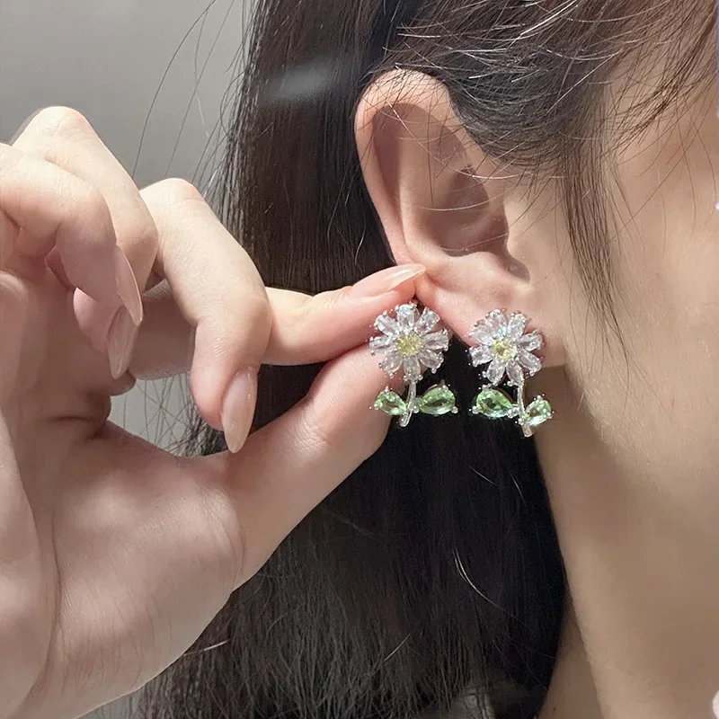 Серьги-гвоздики MDL в виде муассанита с зелеными листьями цветочным рисунком и