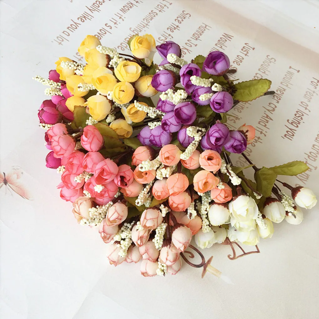 

15 Heads Artificial Flower Bouquet Home Office Wedding Party Lifelike Hotel Fake Rose Buds Decorative Bouquet