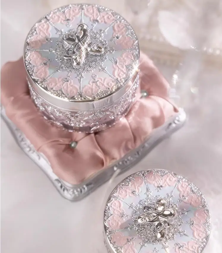 Эстетика розового. Flower knows swan ballet box. Хайлайтер сухой. Flower knows swan ballet box. Flower knows swan ballet box.