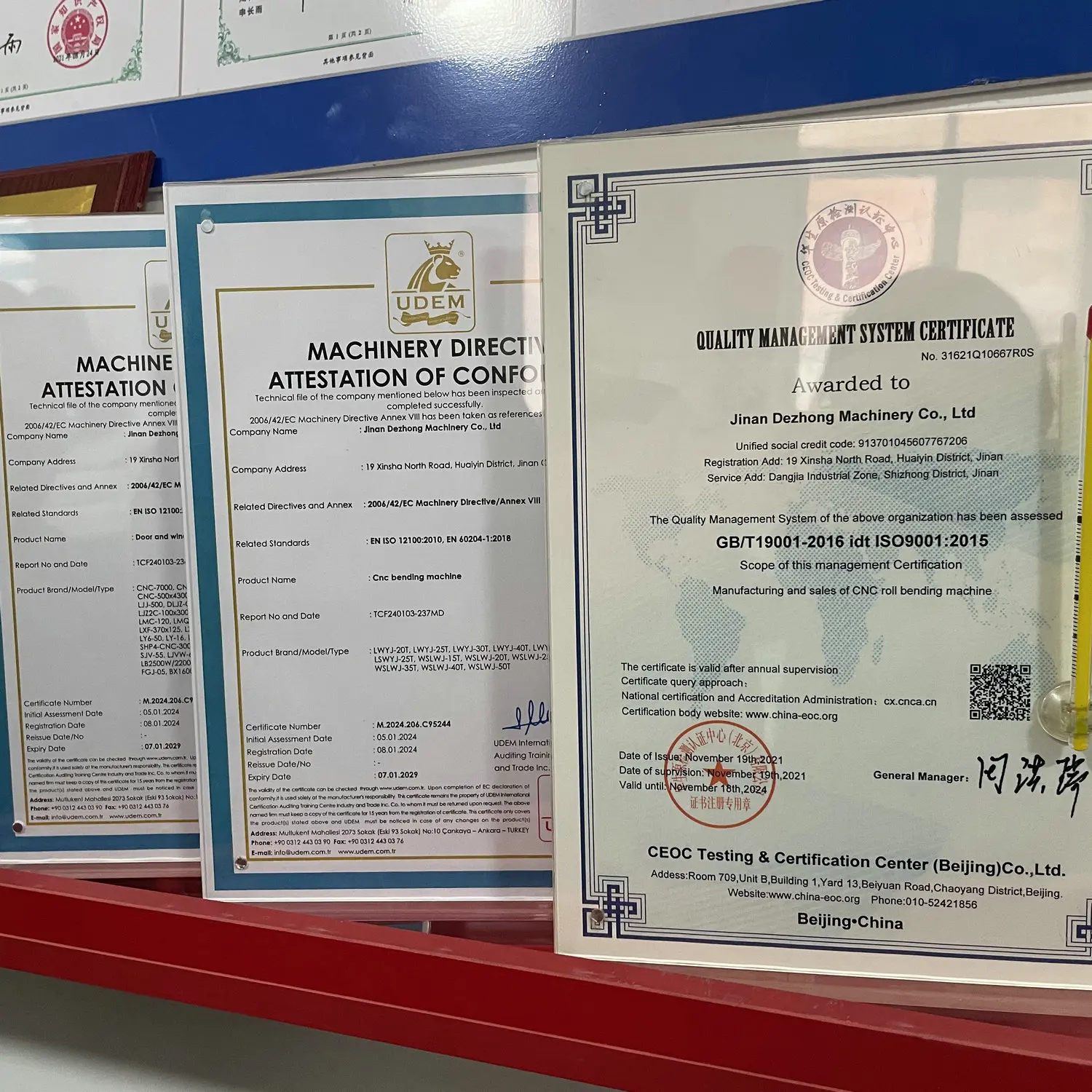 Profilé en aluminium de vente directe d'usine avec tape де rouleaux