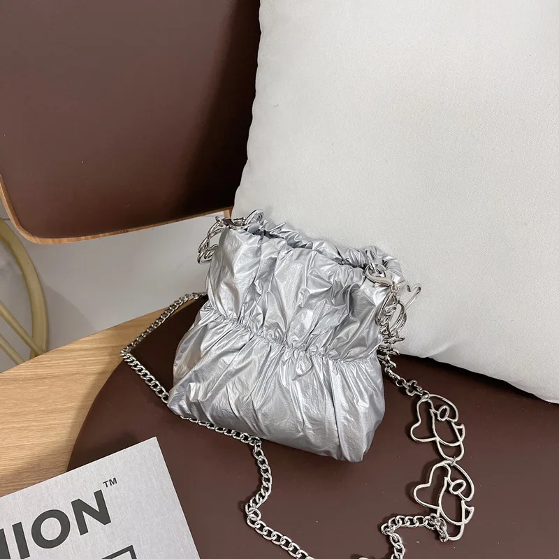 

Niche Design Senior Sense Pleated Folded Cross-body Bag For Women Cool Silver Girl Trend Fold Chain Bag Single Shoulder Bag