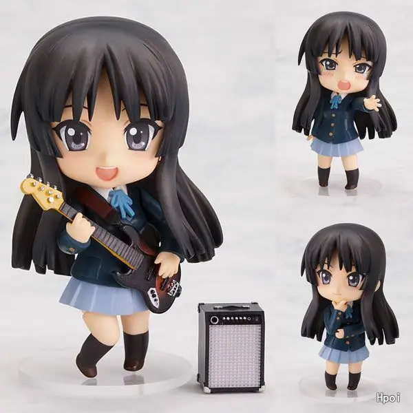 

Внешний вид на фигуре Akiyama Mio 82 Q 10 см, модель фигурок из ПВХ