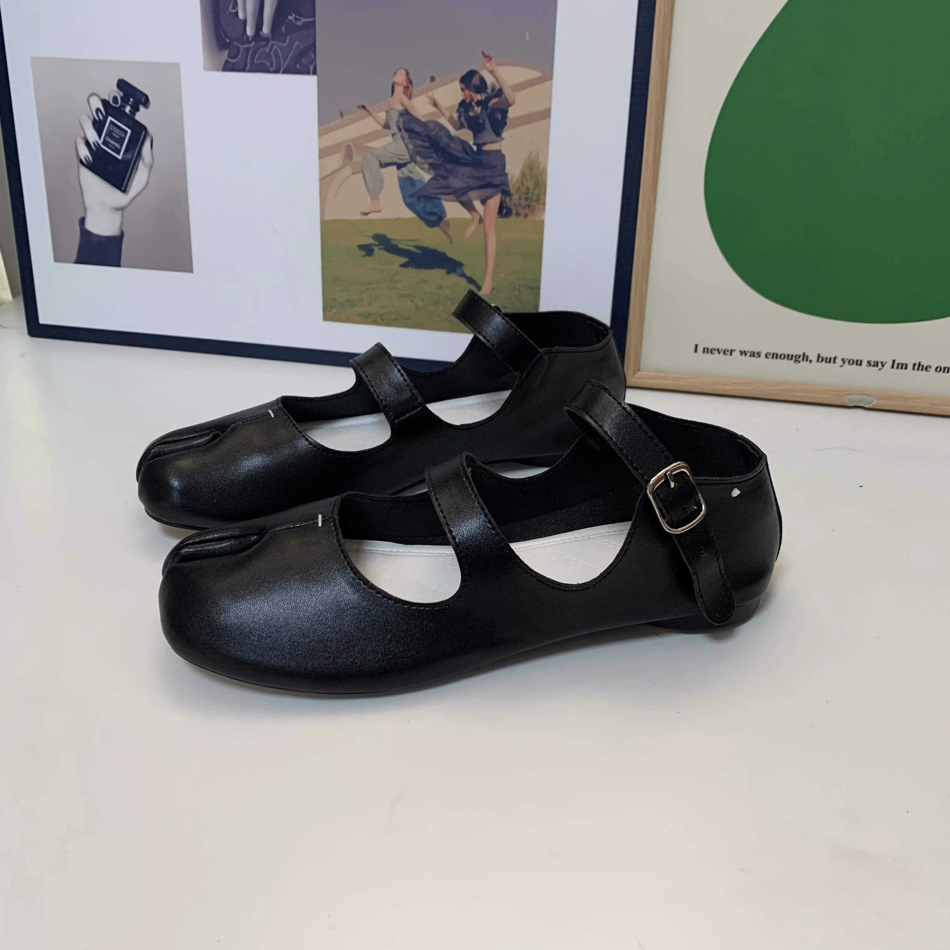 Женские туфли-лодочки на плоской подошве из экокожи 35-40 цвет черный/коричневый