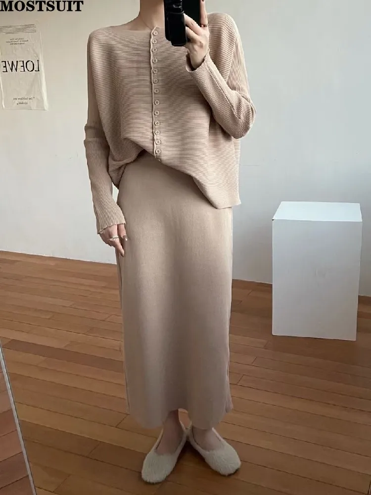 

Женский трикотажный комплект из двух предметов, однотонная свободная прямая юбка в винтажном Корейском стиле, комплект из двух предметов