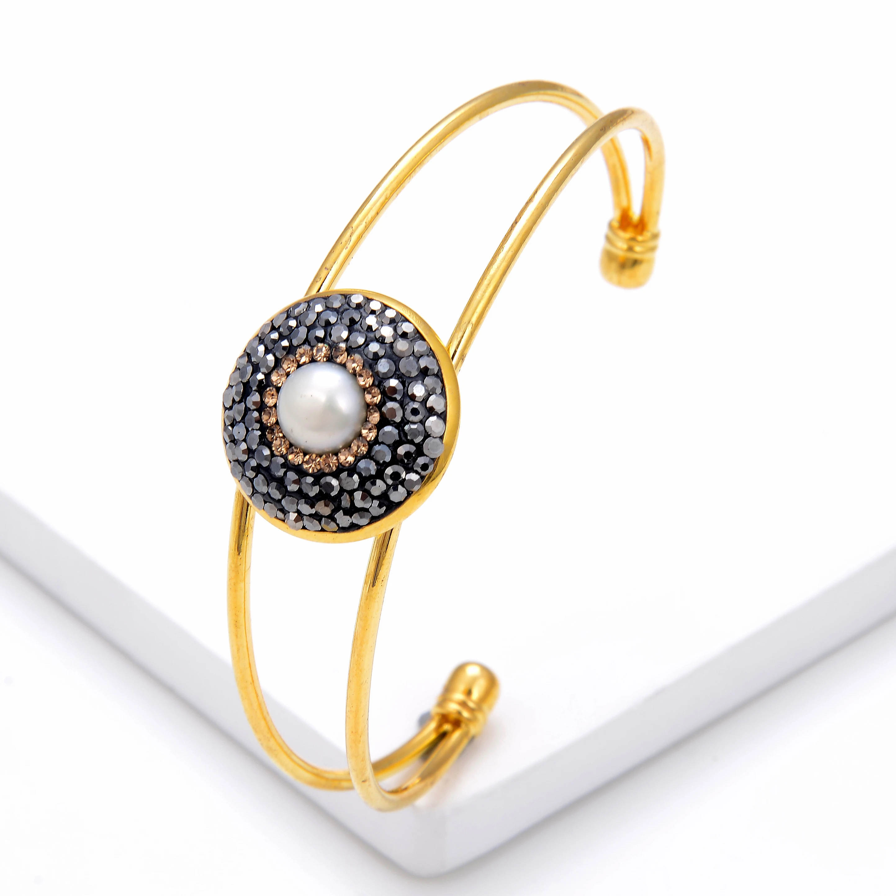 

New Natural Freshwater Pearl Metal Bracelet For Women Boho Handmade Inlay Rhinestone Bracelet Trendy Simple Jewelry Wholesale