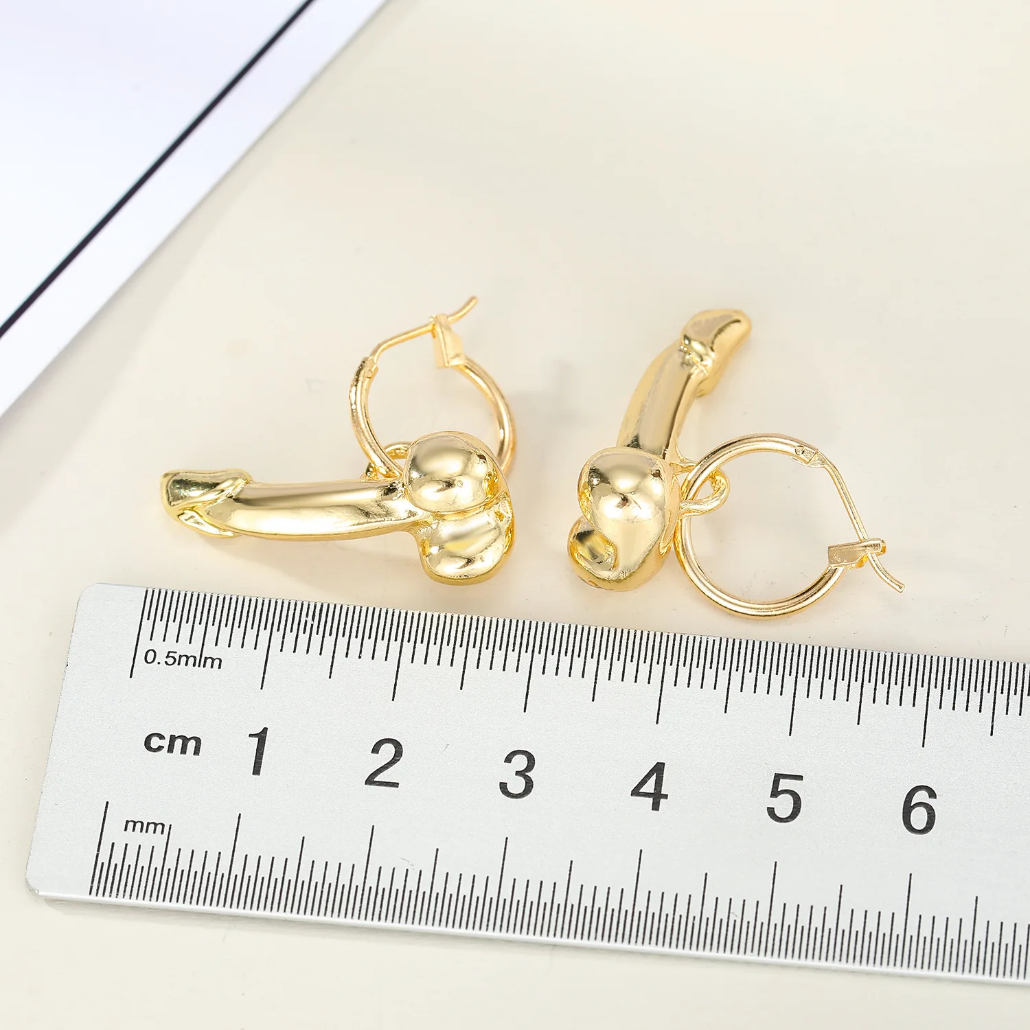 

Creative Male Genital Earrings Hiphop Punk Female Breast Organ Earring Fashion Exaggerated Person Body Parts Pendant Ear Jewelry