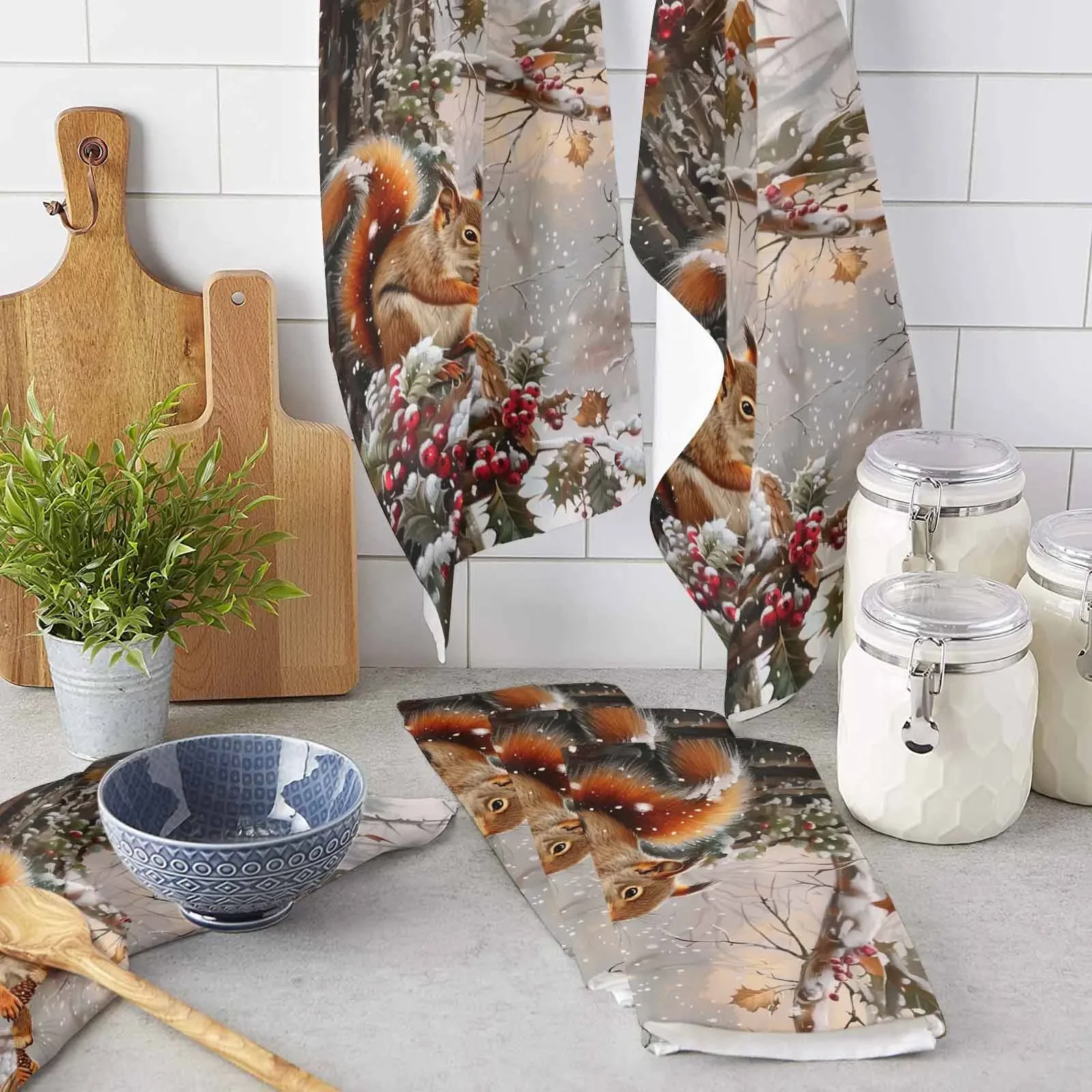 Рождественское зимнее полотенце из микрофибры в виде белки и ягод впитывающая