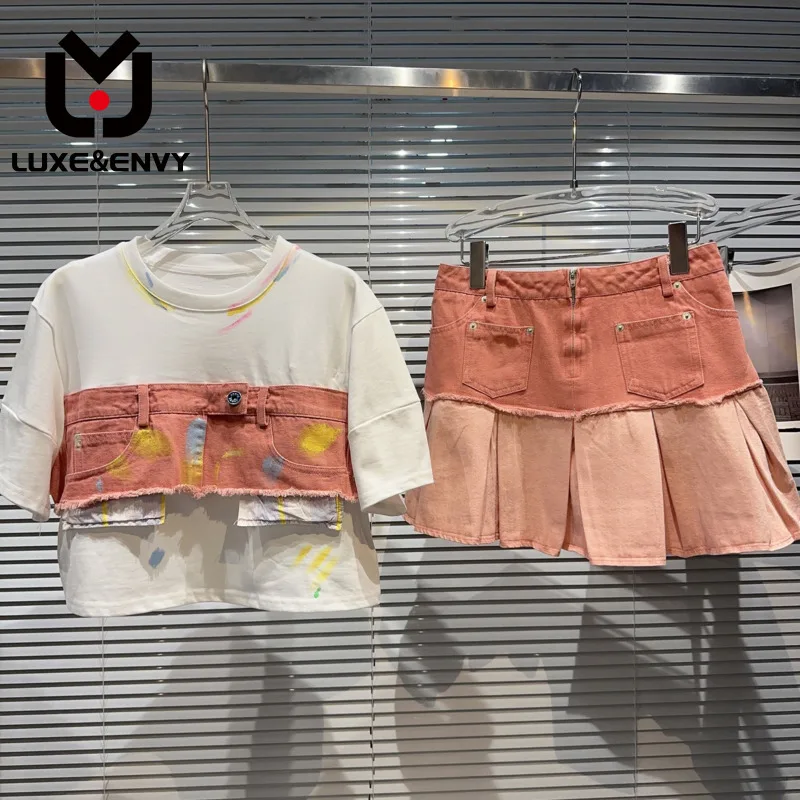 

Женский джинсовый костюм люкс & ENVY, джинсовая футболка в стиле пэчворк и трапециевидная плиссированная юбка, комплект из двух предметов, лето 2023