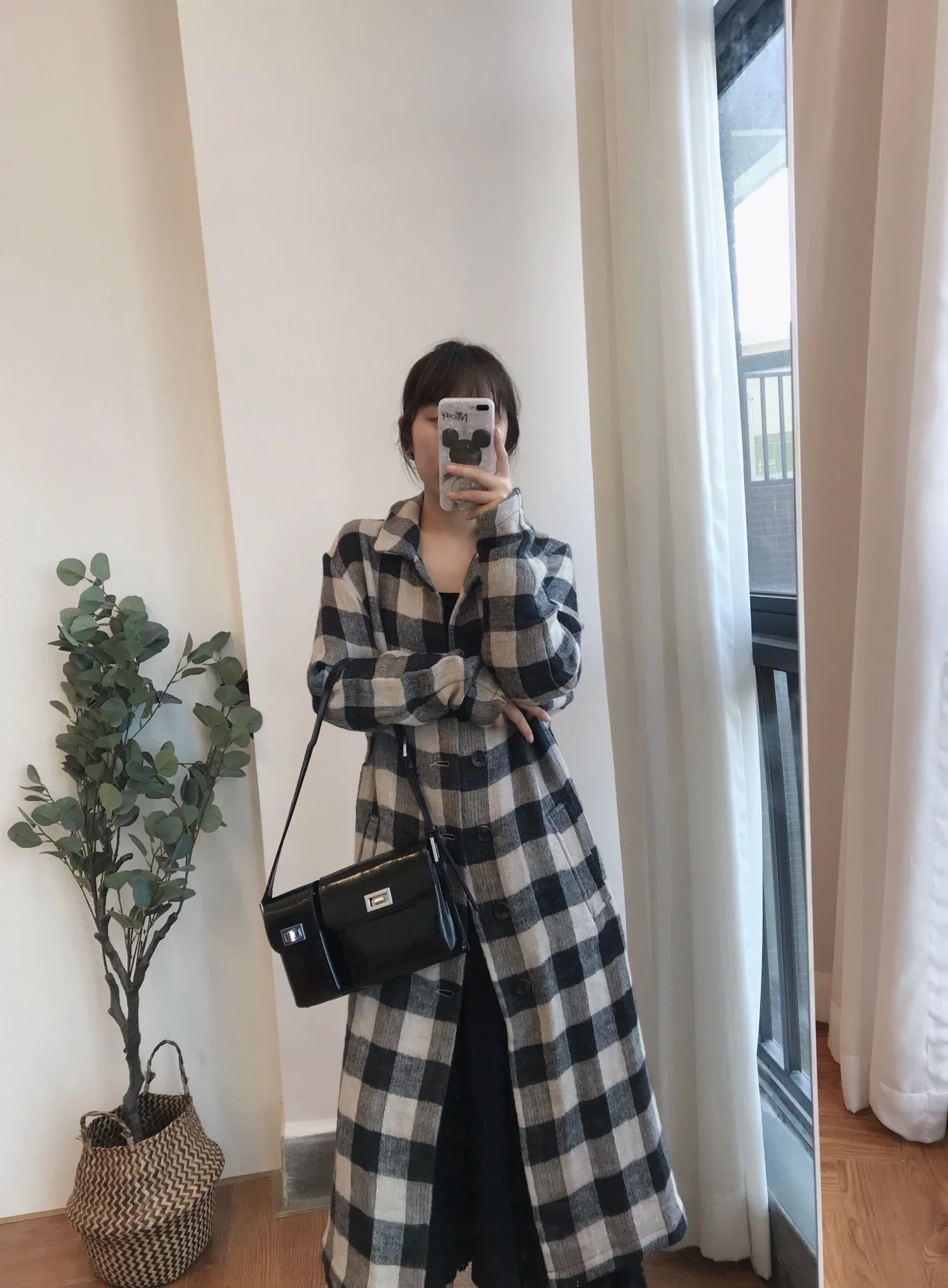 

2022 Autumn and Winter Mid-length Wool Linen Coat Niche Design Plaid Trench Women Coat