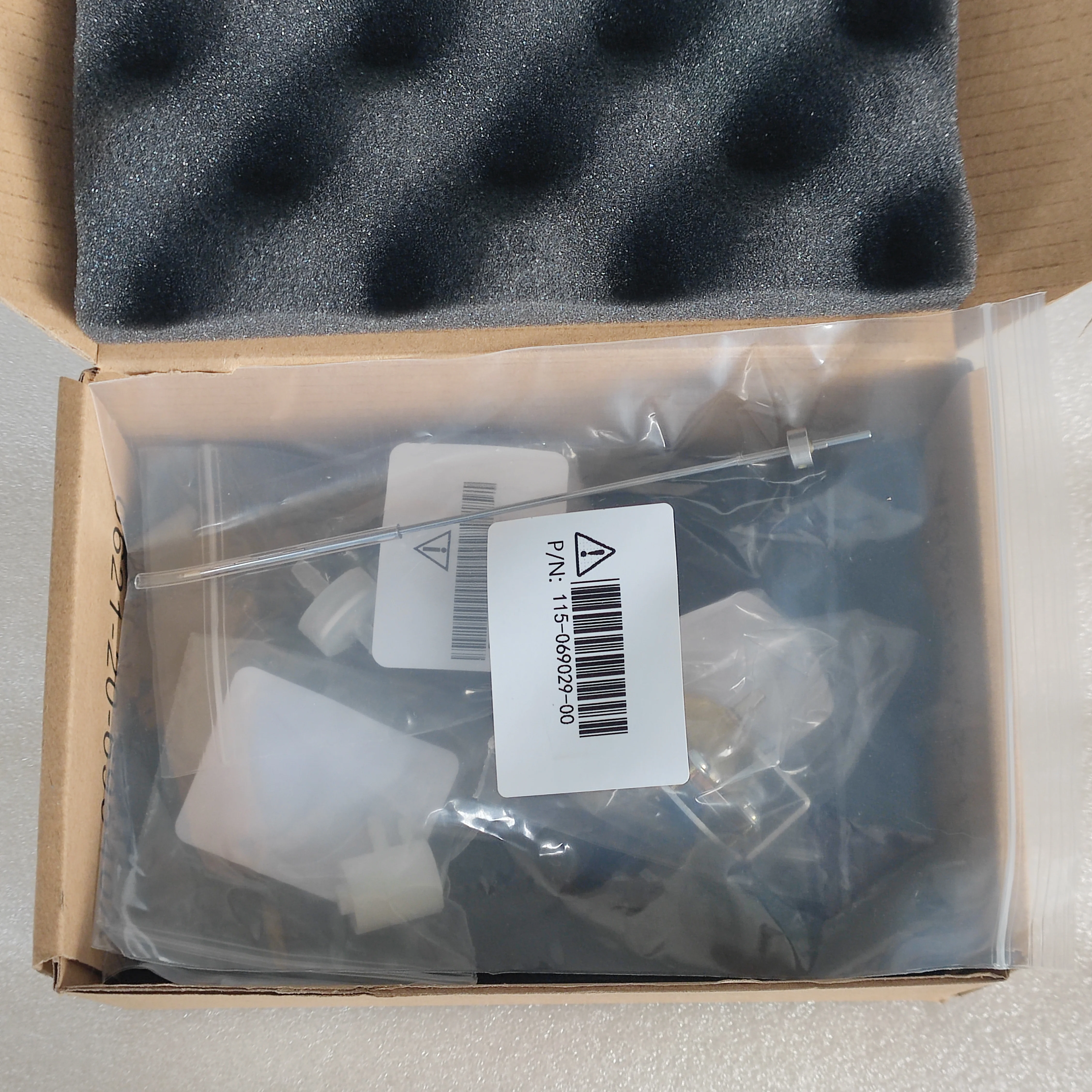 Фото Комплект для обслуживания Mindray BC700 Series 115-102319-00 (FRU) №3