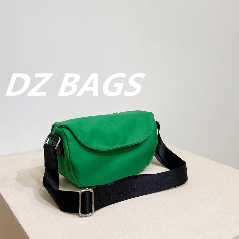 

Original nylon dumpling bag 2021 new simple dynamic style one shoulder messenger bag leisure Women's fashion net red cloth bag