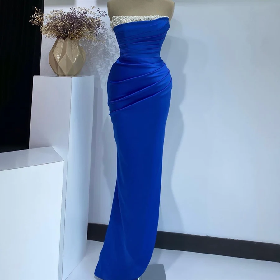 Индивидуальное платье без рукавов с открытыми плечами для верхней вечеринки