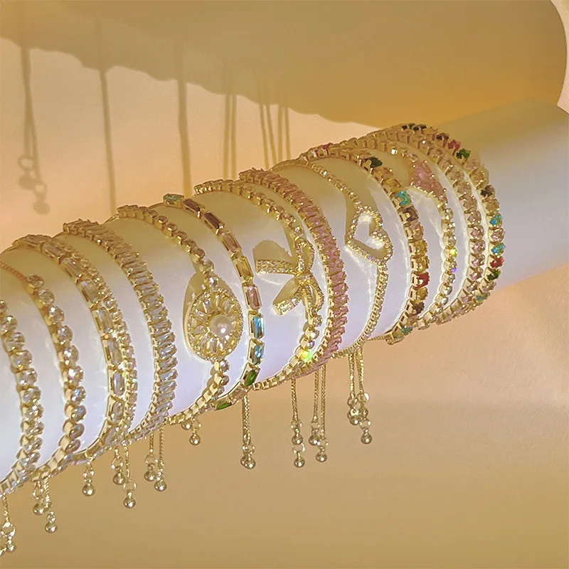 

New Luxury Copper Zircon Crown Alphabet Pendant Chain Necklace Hip-Hop Style Fashion Woman Initial Jewelry Name