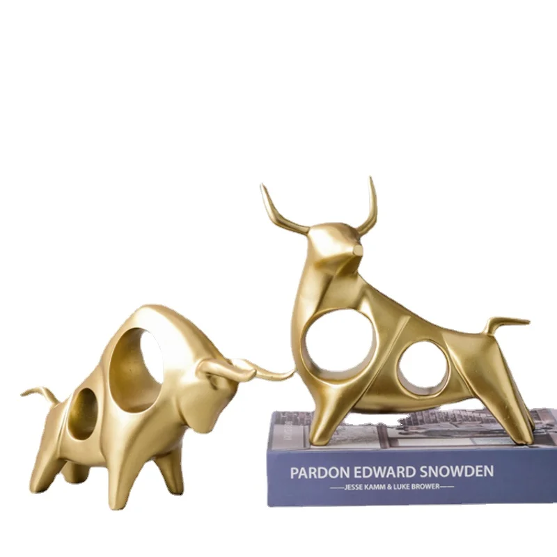 

Creative Taurus Ornaments Nordic Luxury Home Decorations Lucky Jewelry Wine Cabinet TV Cabinet Desktop Display home decore
