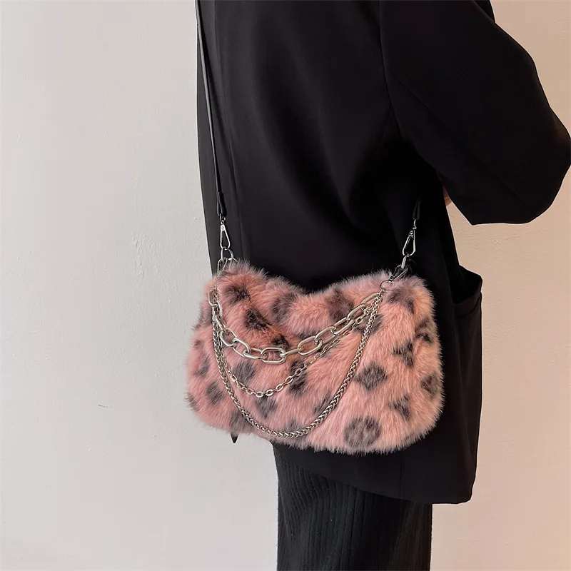 

Autumn Winter Fashion Women Warm Plush Small Shoulder Messenger Bags Elegant Ladies Leopard Pattern Chain Underarm Bag Pouch