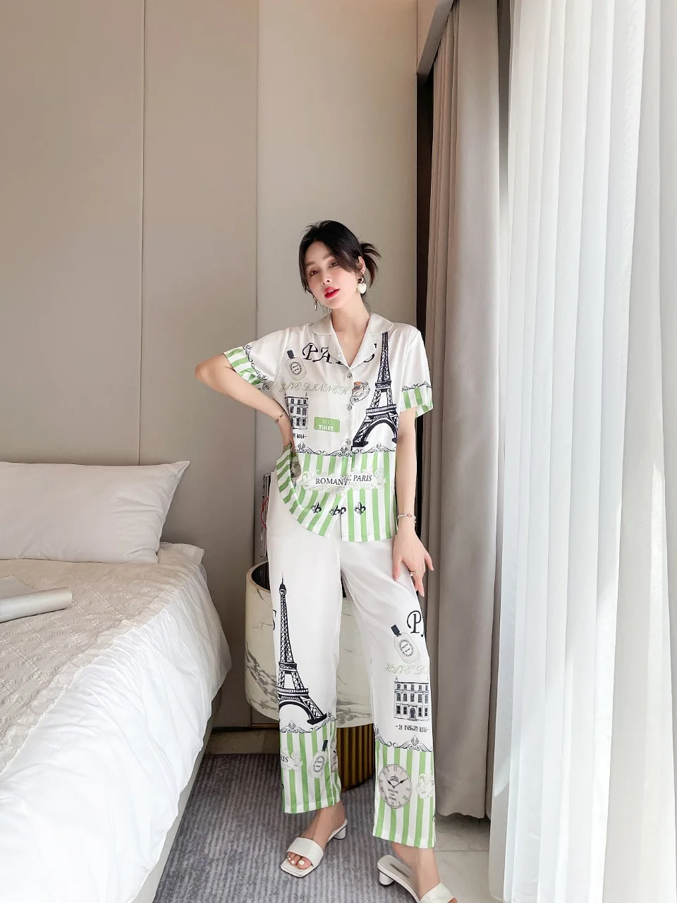 [Women's pajamas] [high-quality]2022 Summer New Ice Silk Pajamas Women Can Wear Thin Imitation Silk Home Furnishes Externally