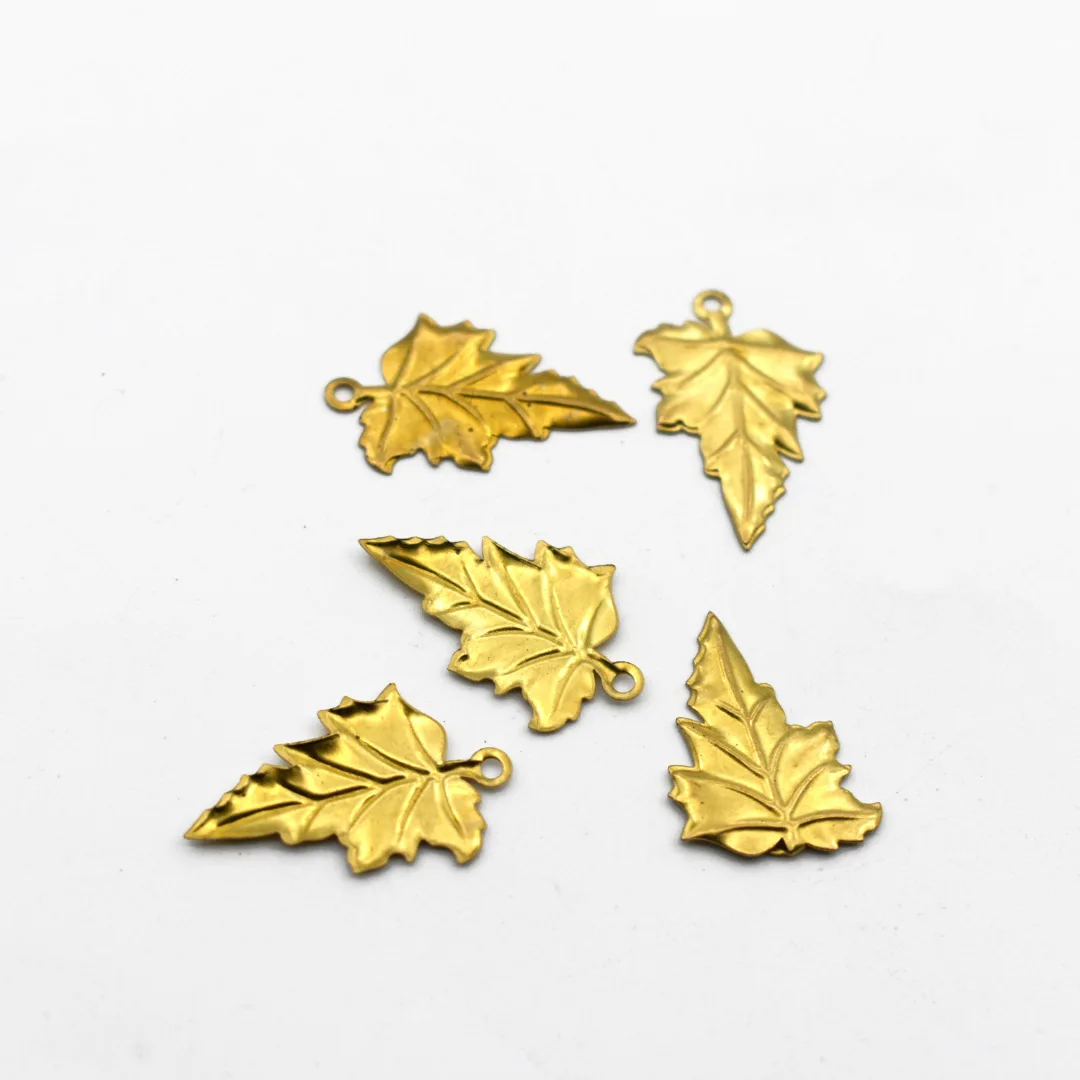 

50Pcs/Lot Raw Brass Maple Leaf Charms Leaves Pendant For Jewelry Finding Making Diy Earrings Necklaces Craft Supplies Accessorie
