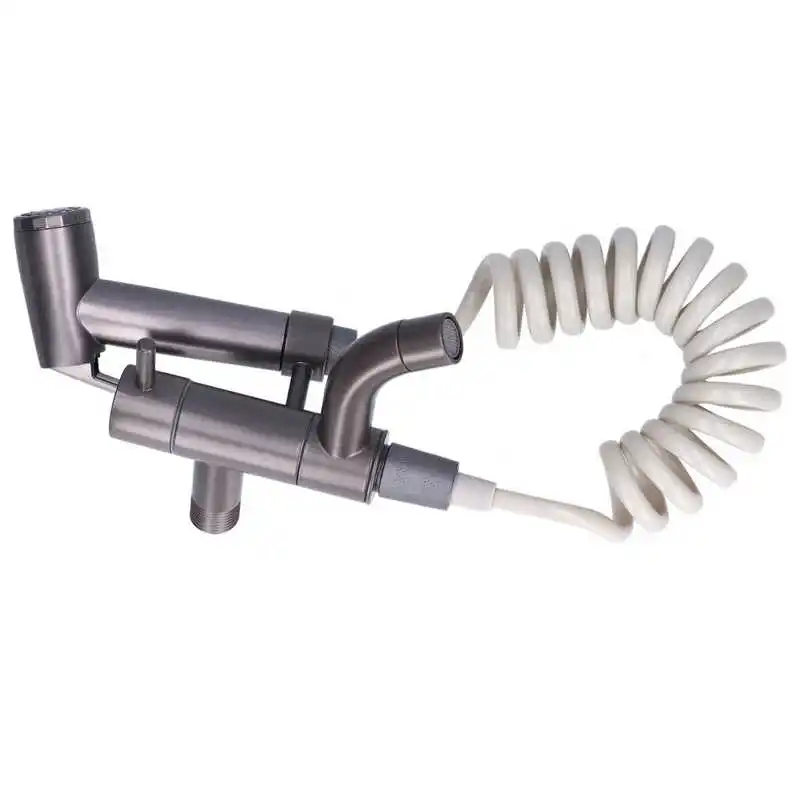 

Смеситель для бассейна с функцией швабры, легкая установка, хорошее уплотнение, один холодный кран G1/2, вращение на 360 градусов, с распылителе...