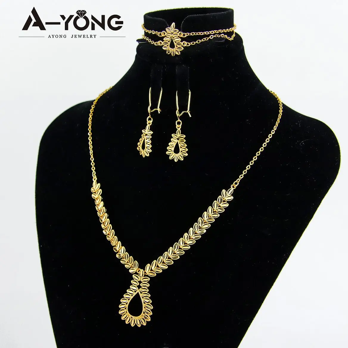 

African Women Wedding Jewelry Set 21k Gold Plated Arab Dubai Full Necklace Sets Bridal Luxury Accessories
