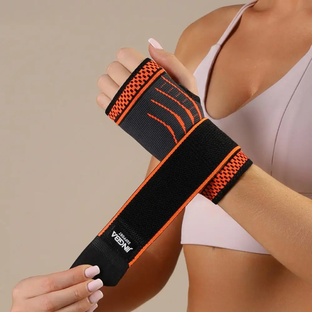 

1Pc Wrist Brace 3D Knitting Open-hole Design Sweat-absorbing Strength Training Firm Adhesive Weightlifting Pressurized Breathabl