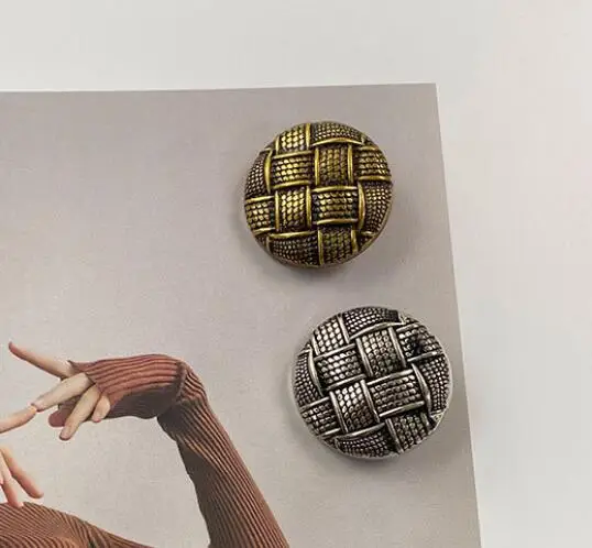 

10 шт./лот Размер: 18-25 мм многостильные металлические пуговицы кошачий глаз круглые пуговицы для украшения одежды аксессуары (искусственная ...