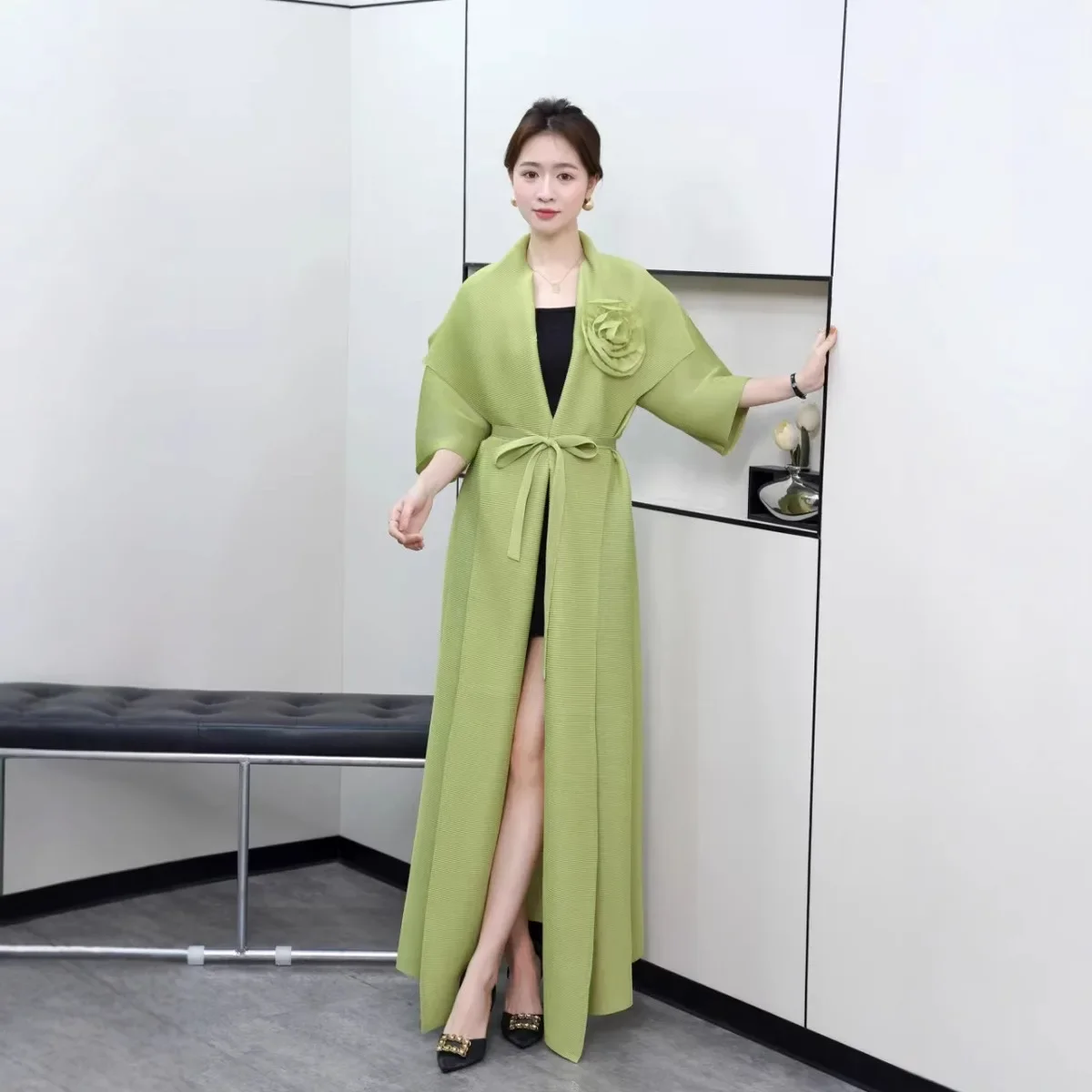 Плиссированный плащ со складками легкий халат корсажная куртка осень 2024 новые