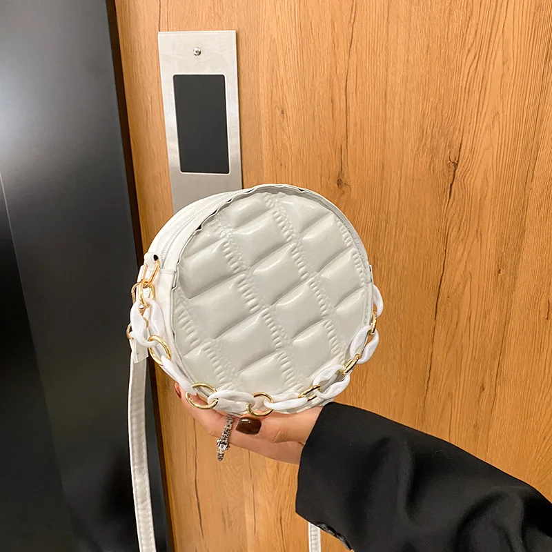 

Korean Version of Fashion Women's Bag New 2022 Trend Portable Shoulder Bag Messenger Ins Simple Foreign Style Small Round Bag