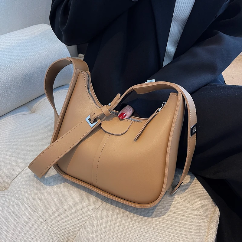 2023 New Vintage Shoulder Crossbody Bags for Women PU Leather Women's New Trend Fashion Handbag Clutch Small Black Brown