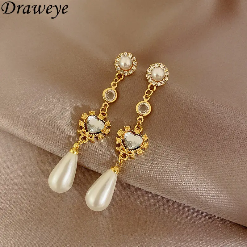 

Draweye Baroque Earrings for Women Water Drop Korean Fashion Vintage Metal Jewelry Heart Pearls Office Lady Pendientes Mujer