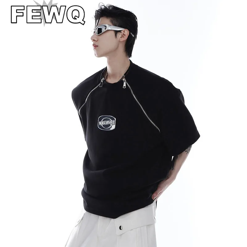 

FEWQ Summer Metal Design Shoulder Pad Short Sleeve Zip Round Neck T-shirt Simple Half Sleeve 2023 Korean Fashion Male Tops