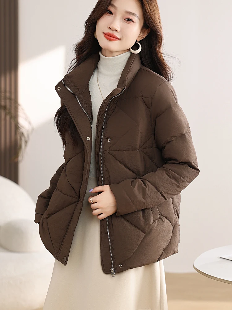 Casual Short Stand Collar Down jacket Women Winter 2024 New Age-Reducing Western Sle Mom High Sense White Duck Down Outerwear