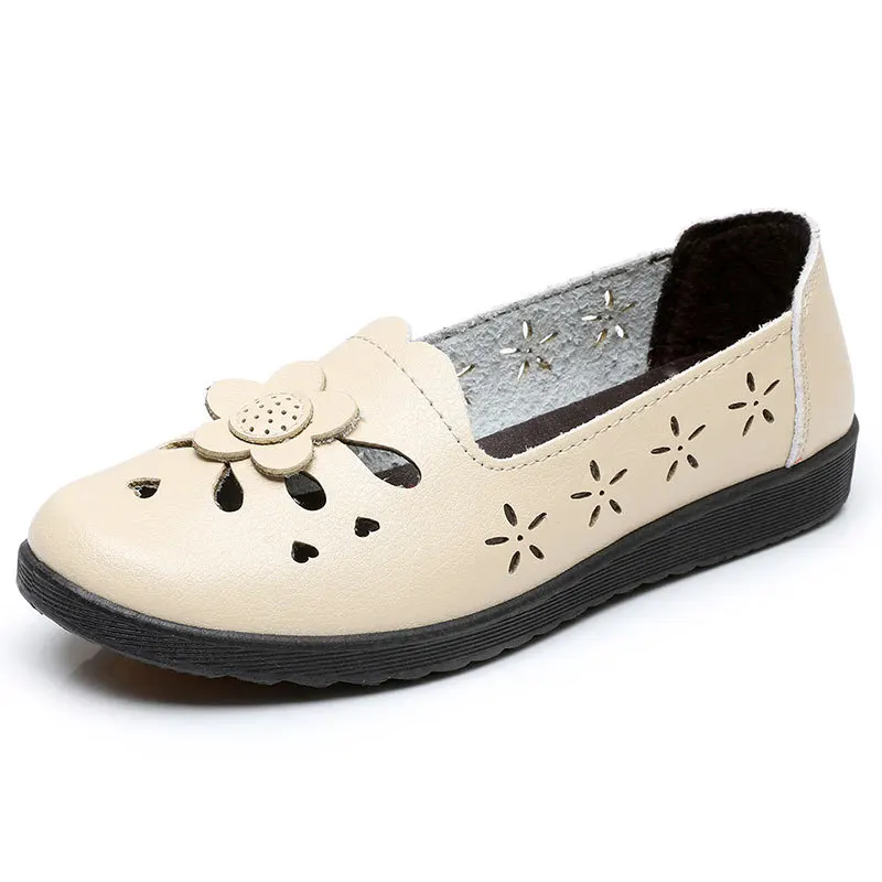 

New Hollow Out Mother's Shoes Comfortable Soft Sole Summer Casual Women Shoe Female Leather Sandals Slip On Flat Loafers WSH4827