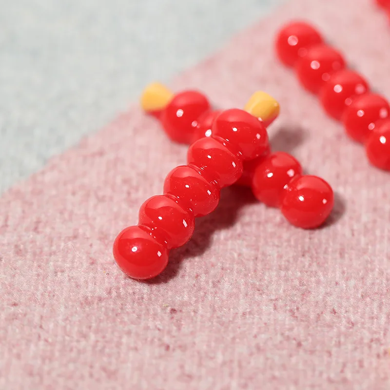 Рисунок 6 - искусственные помидоры на пало