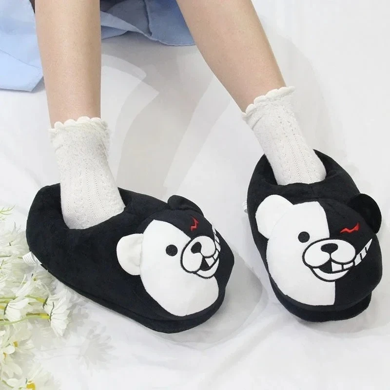 Фото Тапочки Danganronpa Anime Monokuma, хлопковые тапочки унисекс для взрослых, теплые домашние тапочки с героями мультфильмов, подарки на день рождения №2