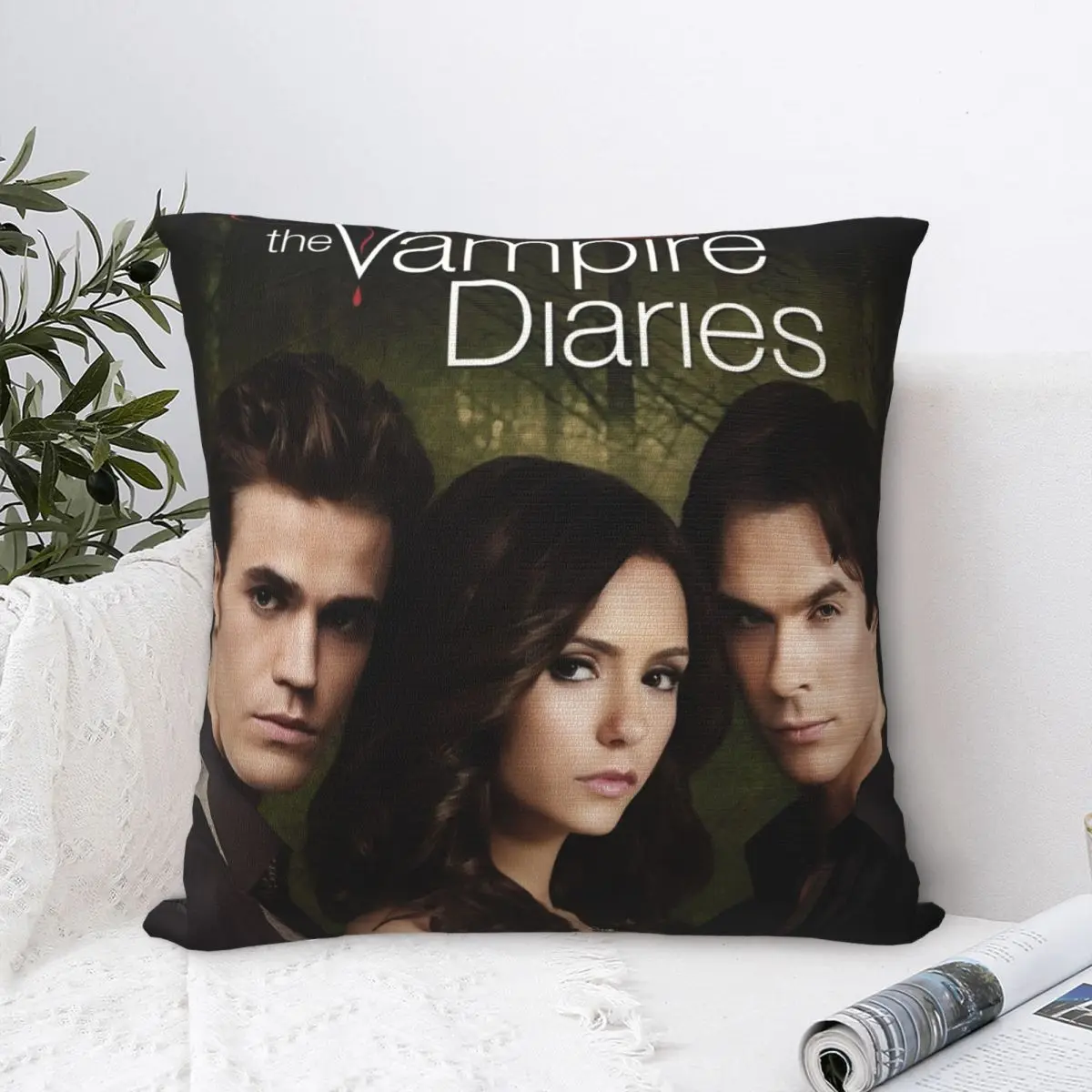 POR QUE Nina Dobrev Deixou O Elenco De The Vampire Diarie наволочка декоративная подушка на заказ